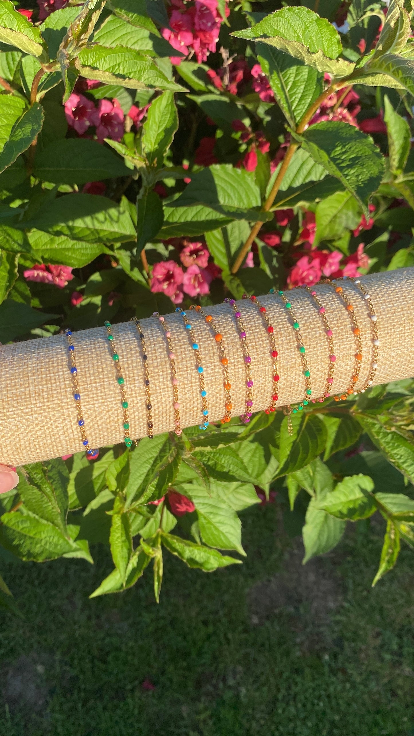 Bracelets émaillés dorés