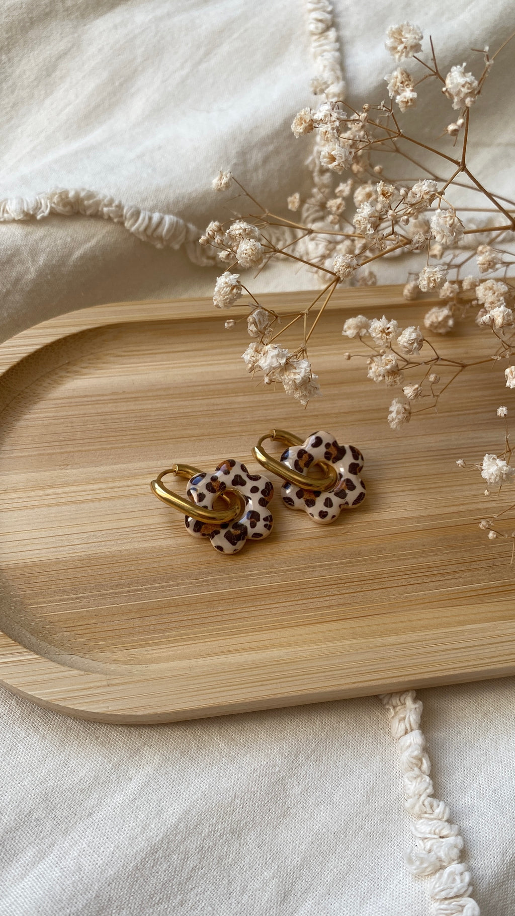 pampilles fleurs motif léopard