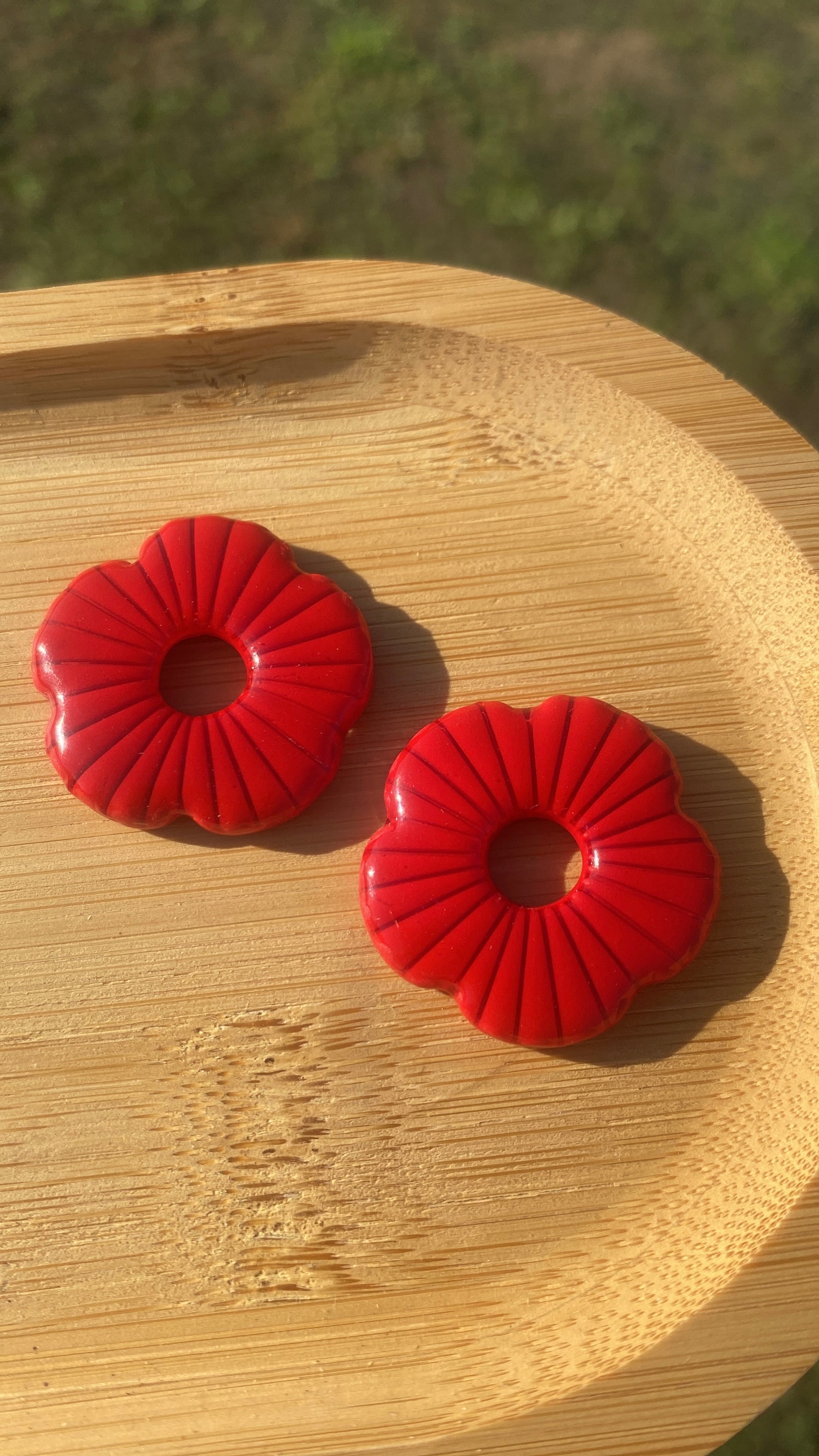 Grandes fleurs rouges