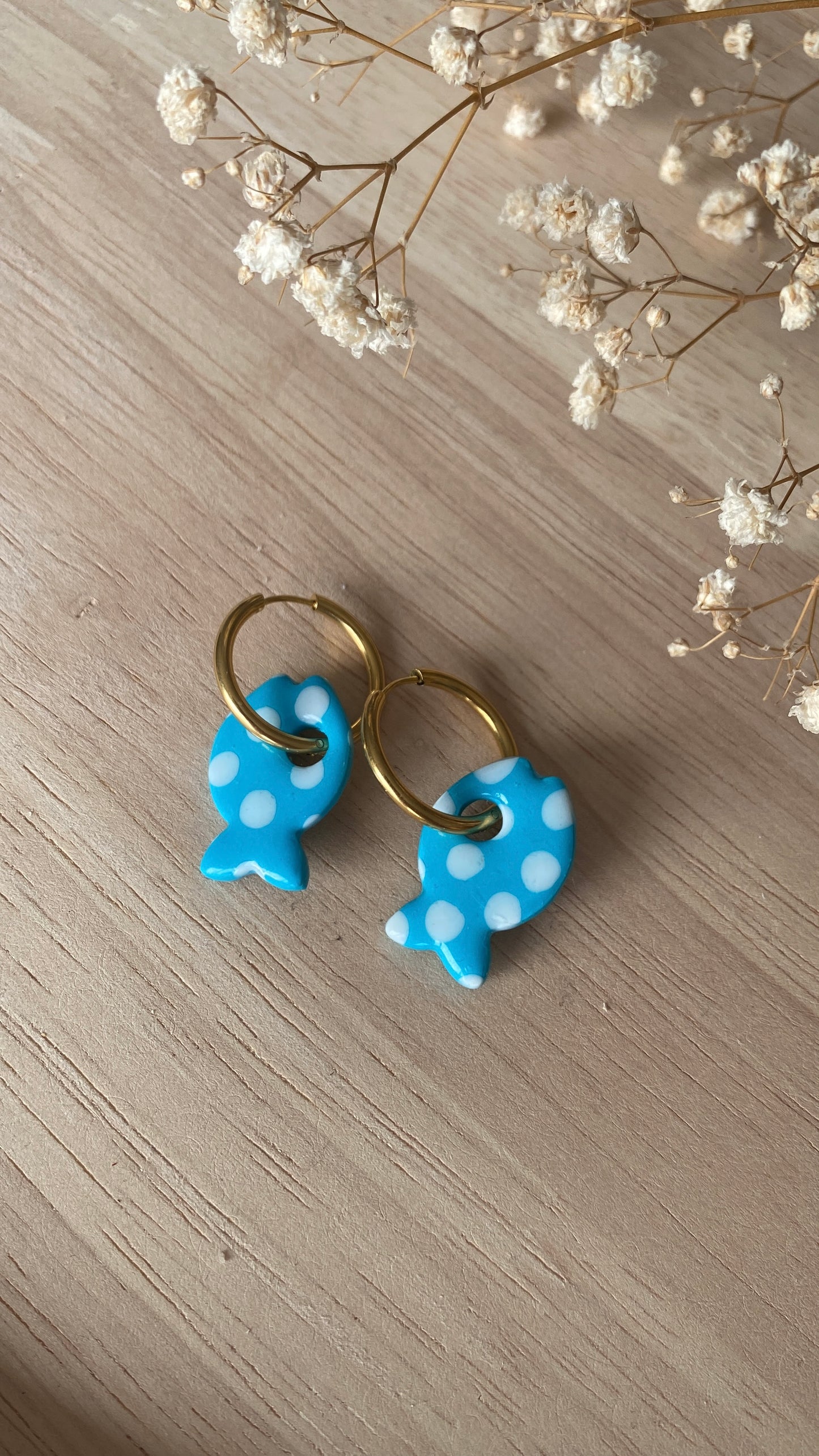 Pampilles poissons bleus poids blancs