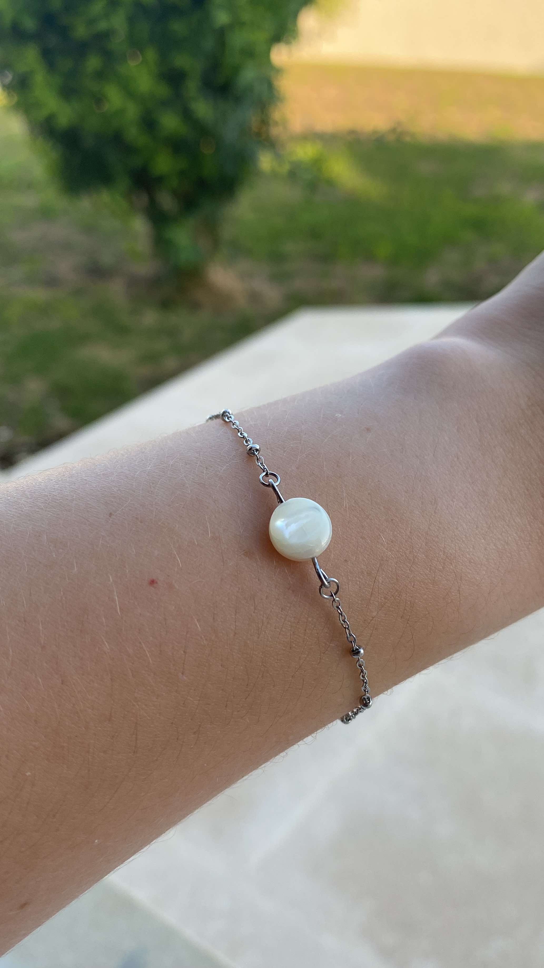 Bracelet argenté, perle d'eau douce