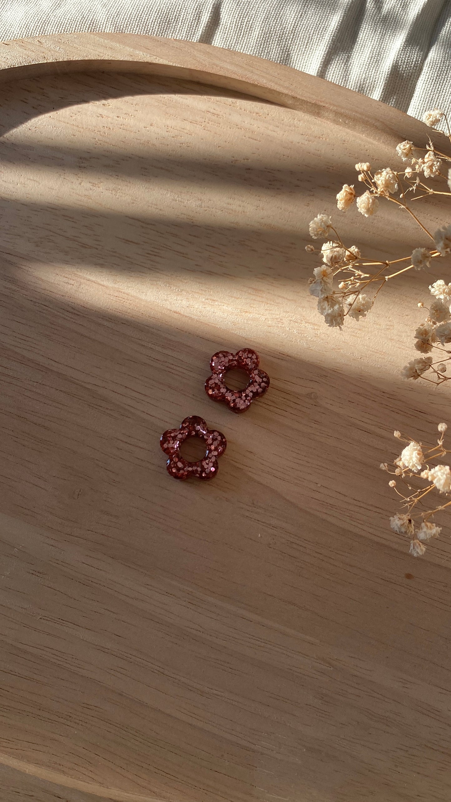 Fleurs paillettes roses