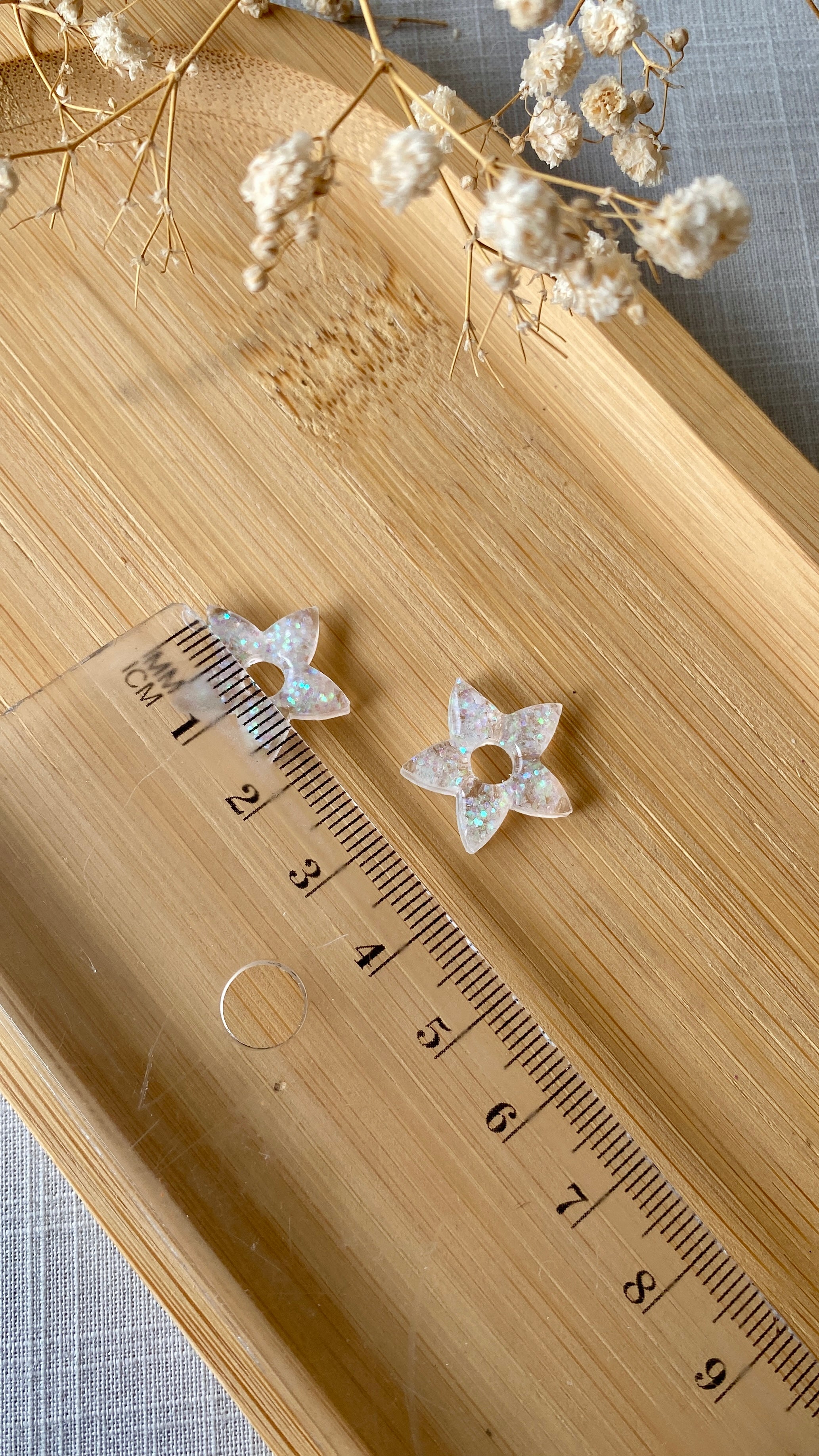 MINI- Fleurs étoiles paillettes dorées