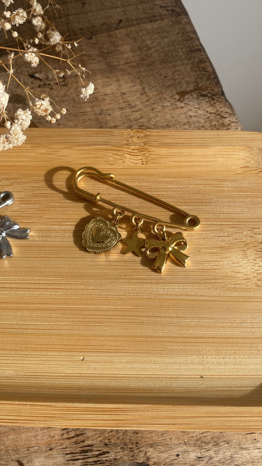 Broche #1