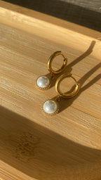 Boucles d’oreilles demi-perles