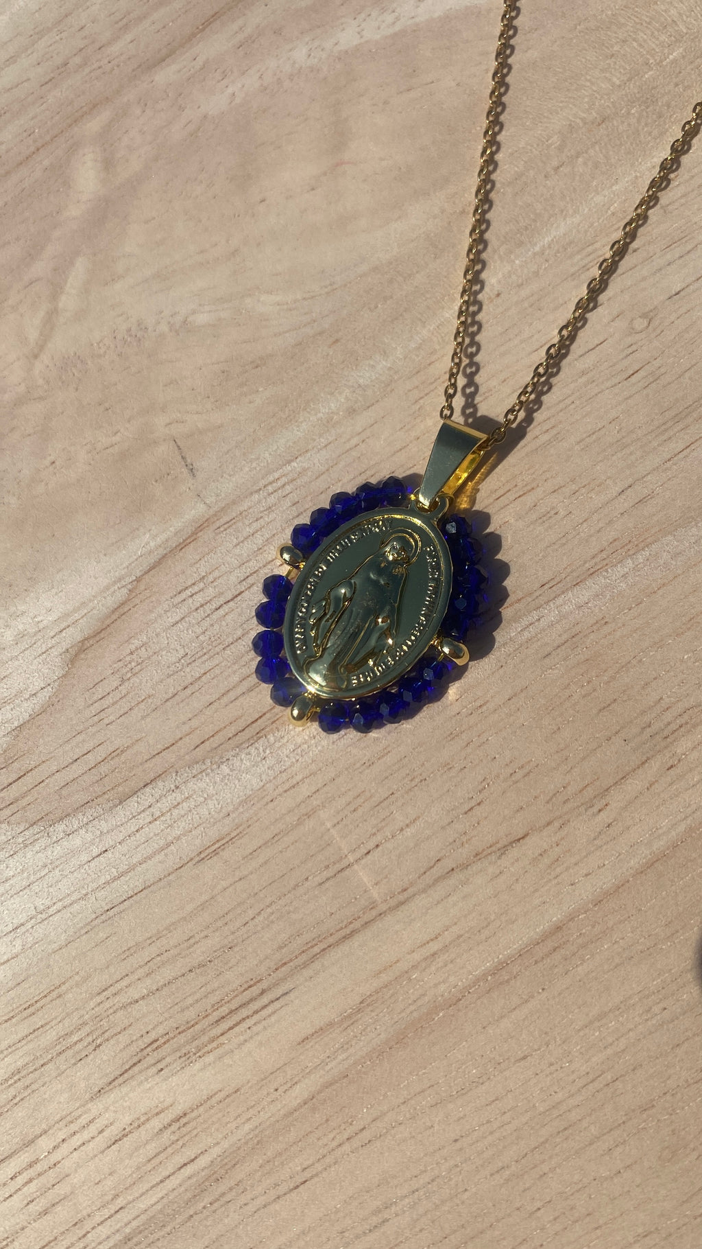Sautoir perlé bleu