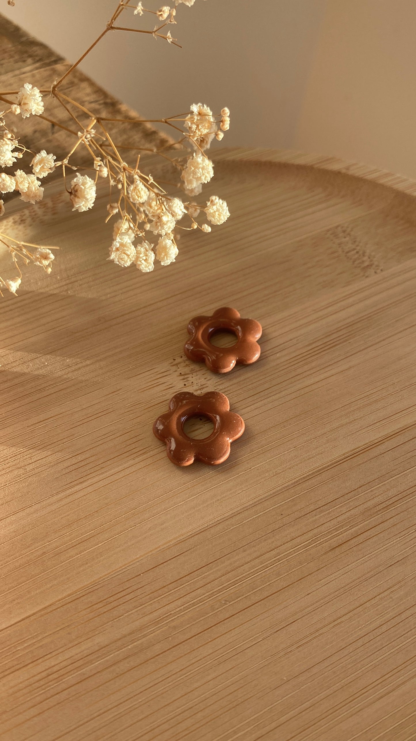 Pampilles fleurs marrons