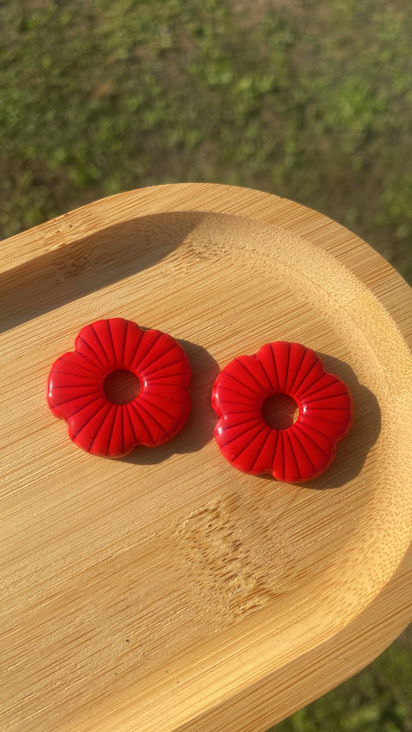 Grandes fleurs rouges