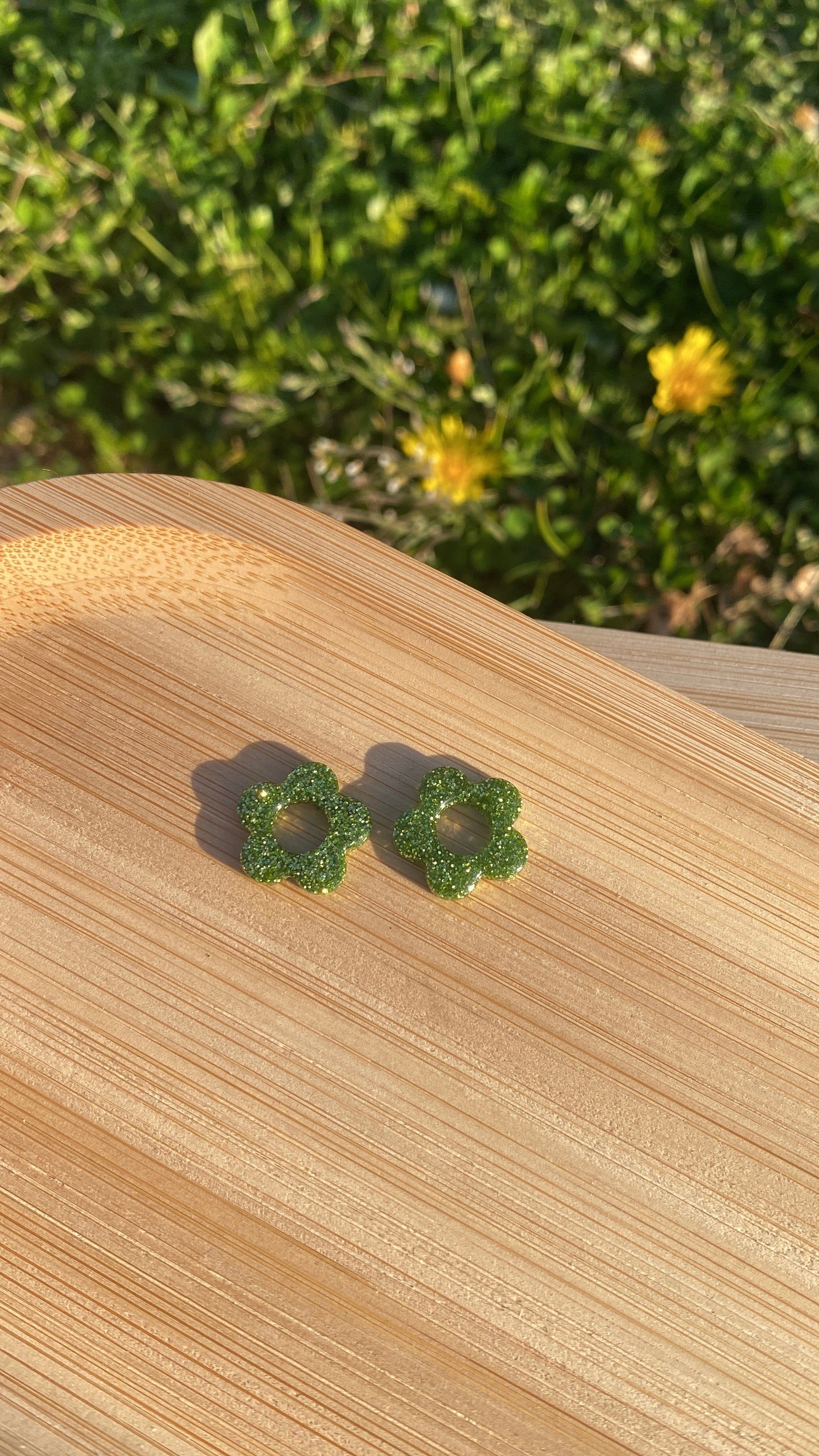 MINI- fleurs paillettes vertes