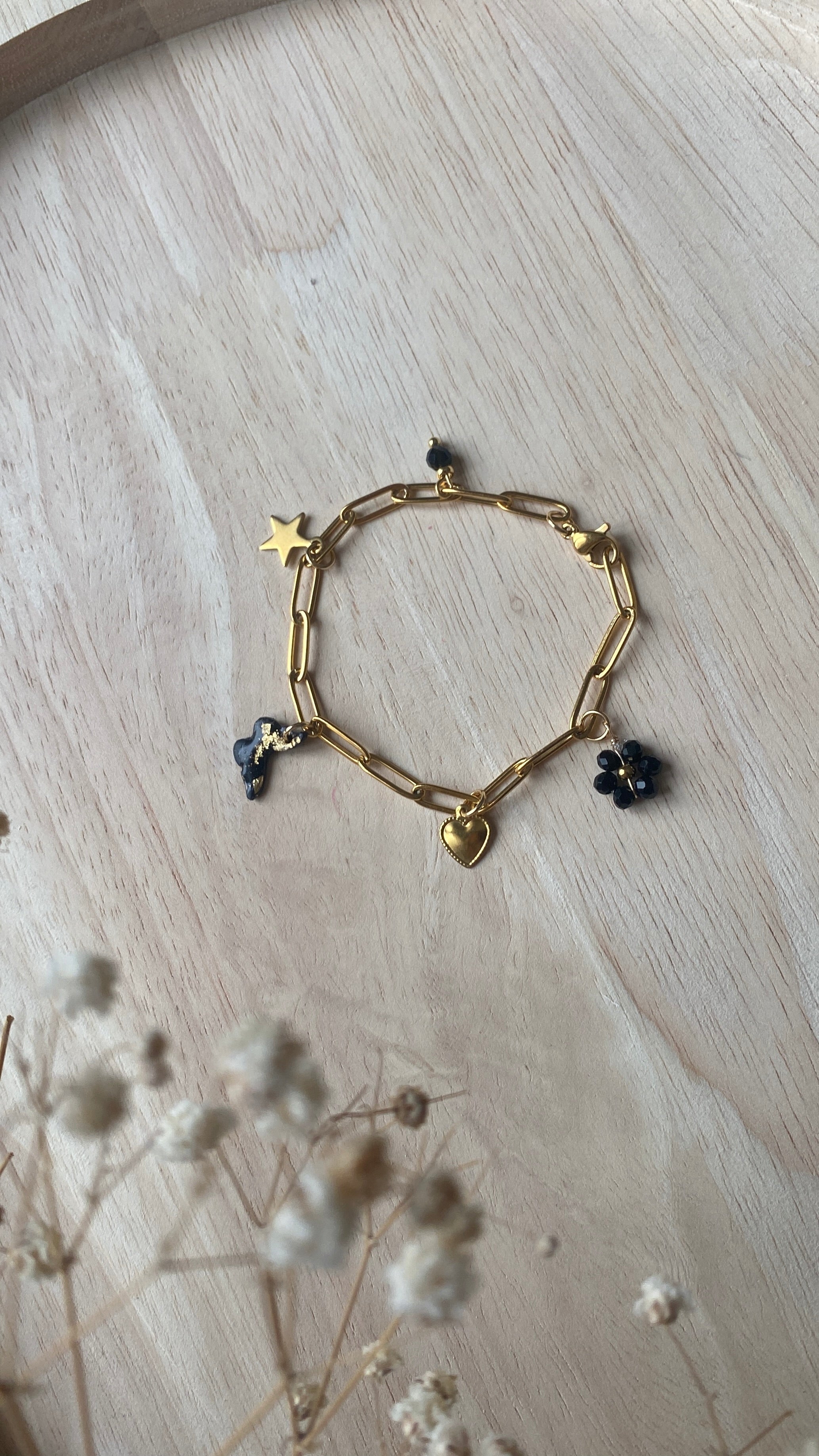 Bracelet breloques noir&doré