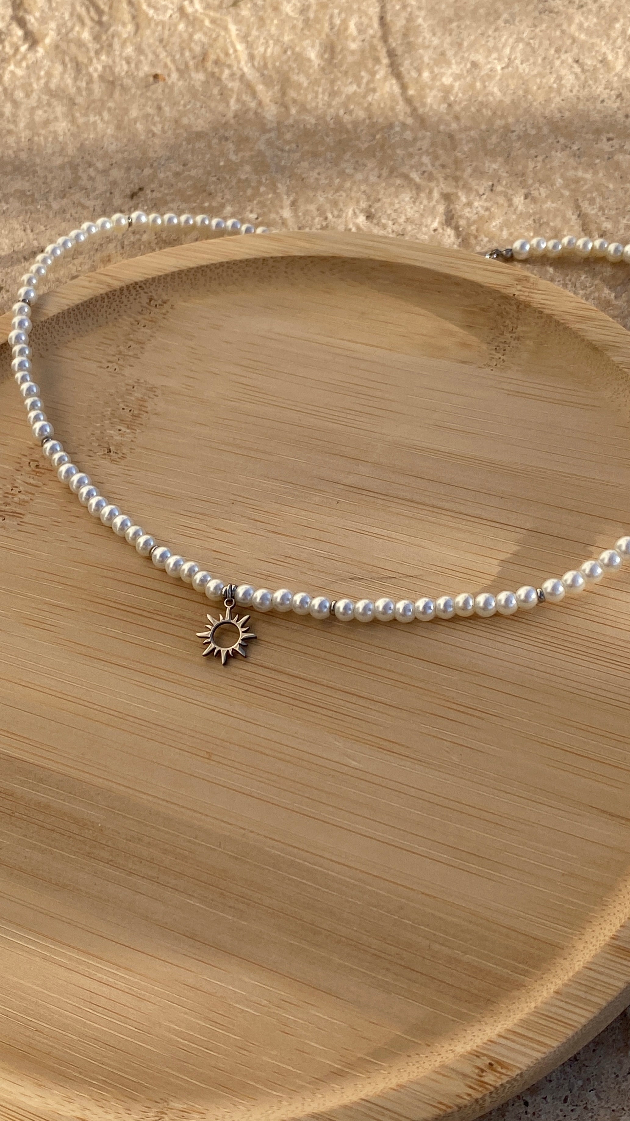 Collier nacré soleil