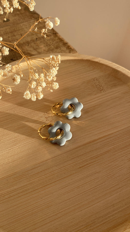 Pampilles fleurs grises