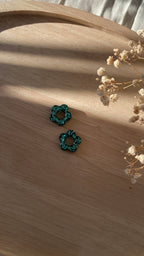 Fleurs paillettes bleues