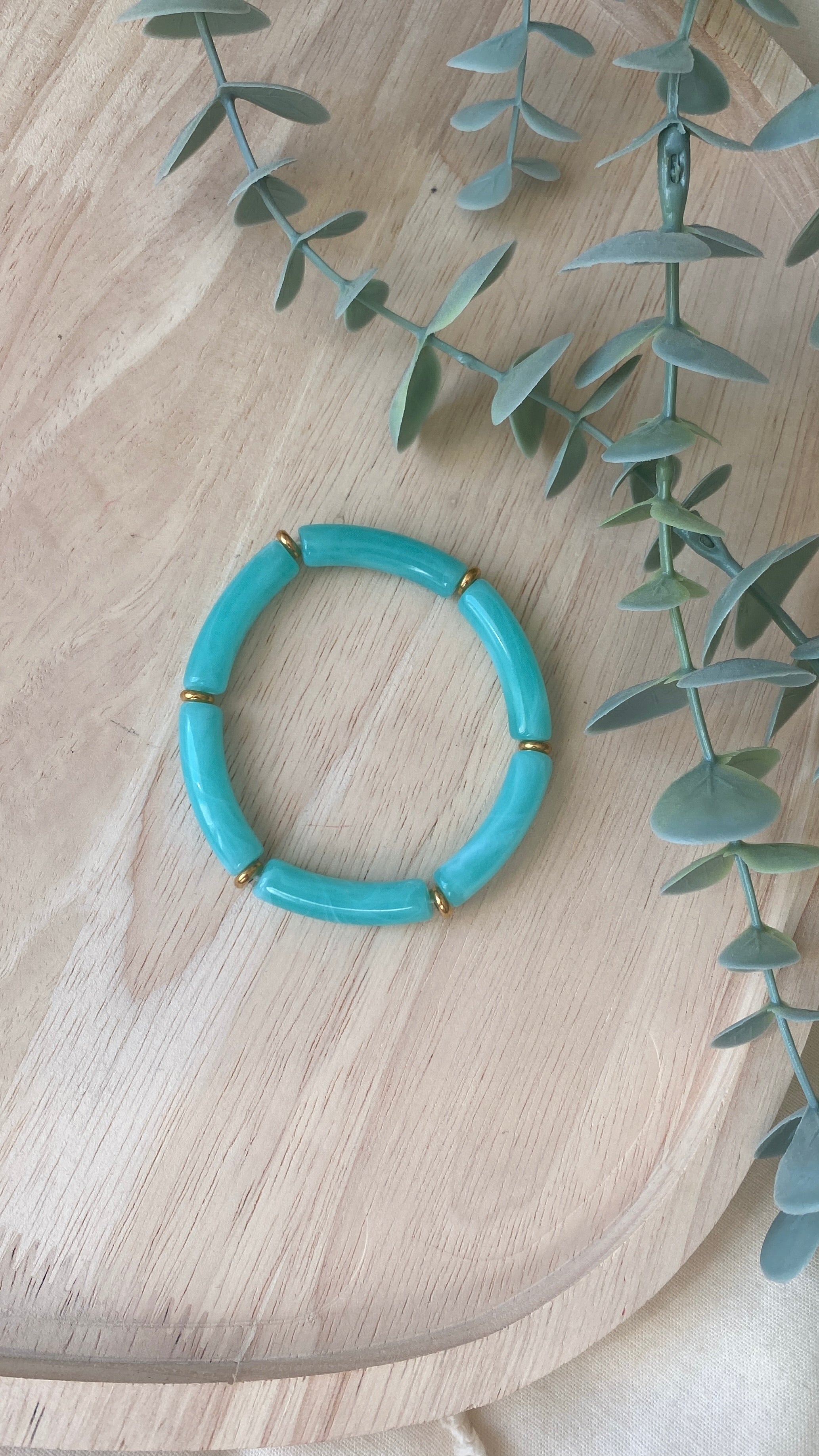 Bracelet acrylique bleu