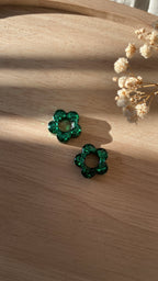 Fleurs paillettes vertes