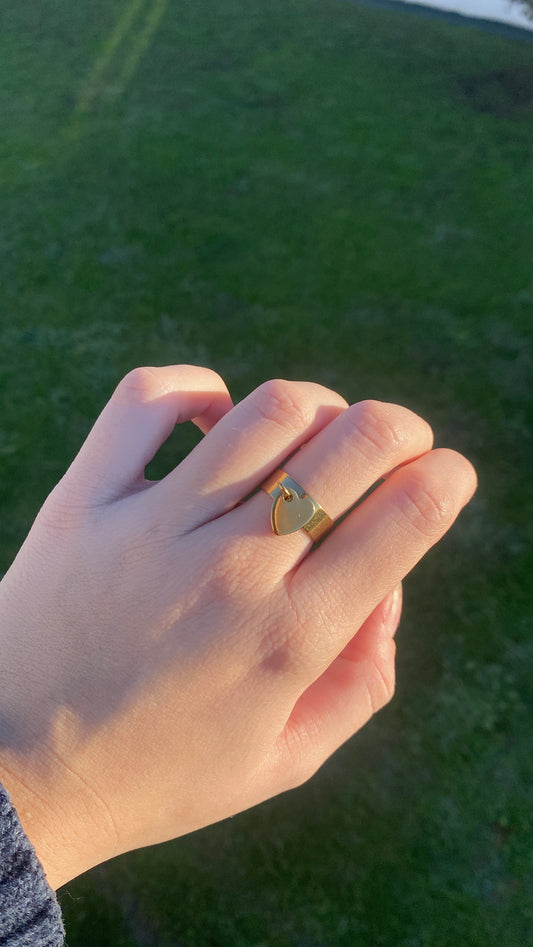 Bague breloque coeur doré