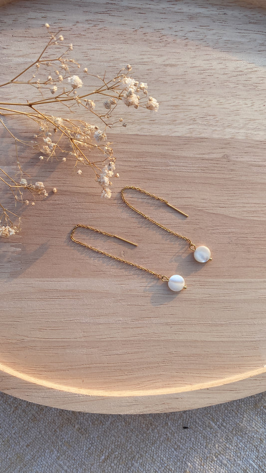 Boucles d’oreilles pendantes, perles d’eau douce