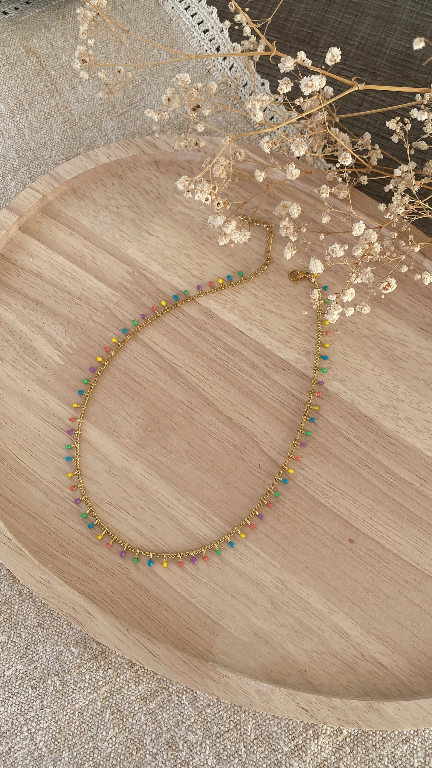 Collier frange émaillé couleurs pastels
