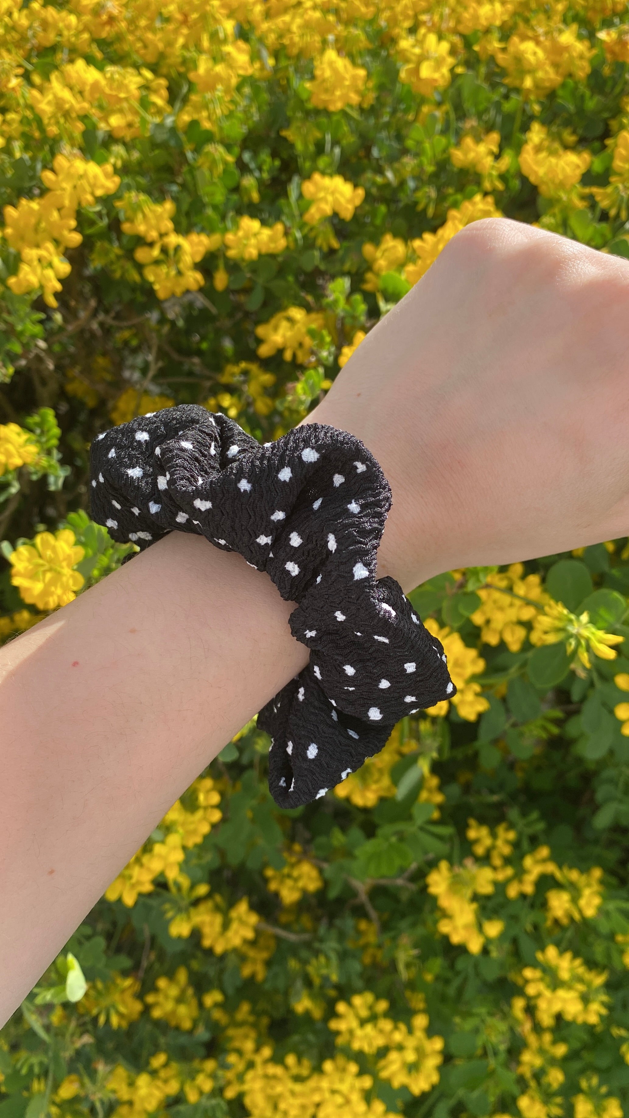 noir à pois blanc