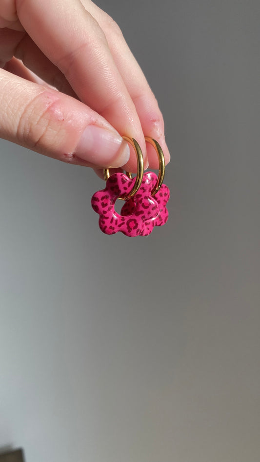 Fleurs léopards roses