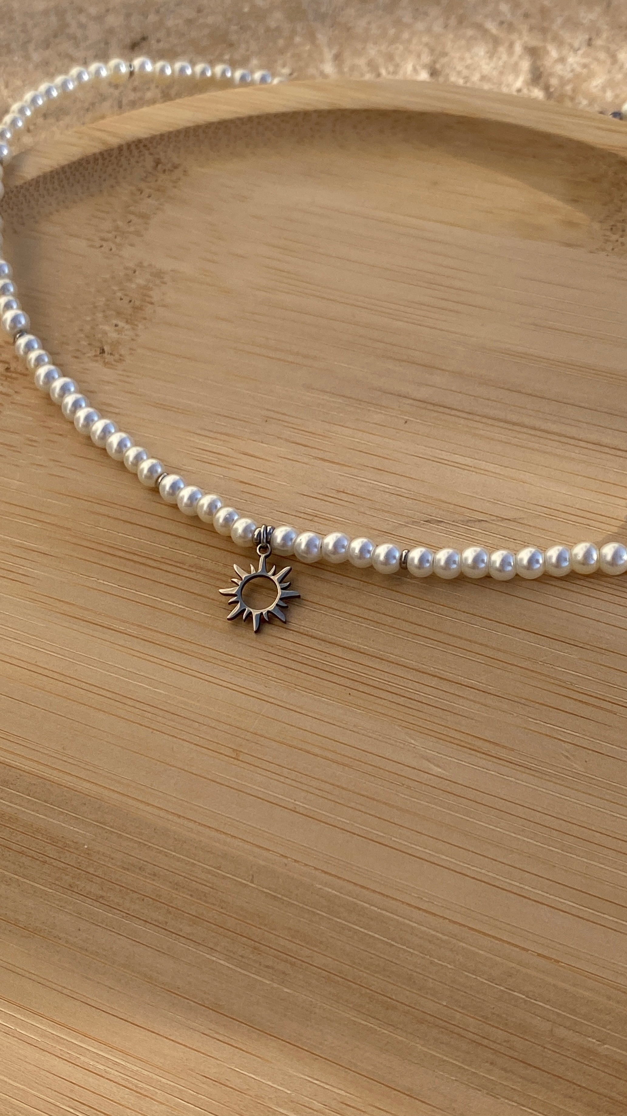 Collier nacré soleil