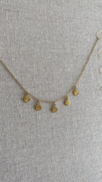 Collier à ornements