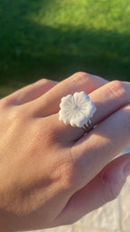 Bague fleur blanche