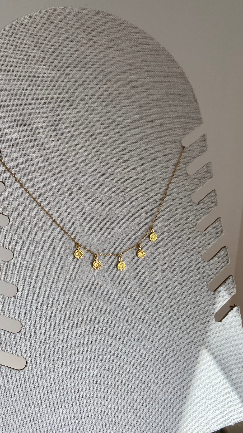 Collier à ornements