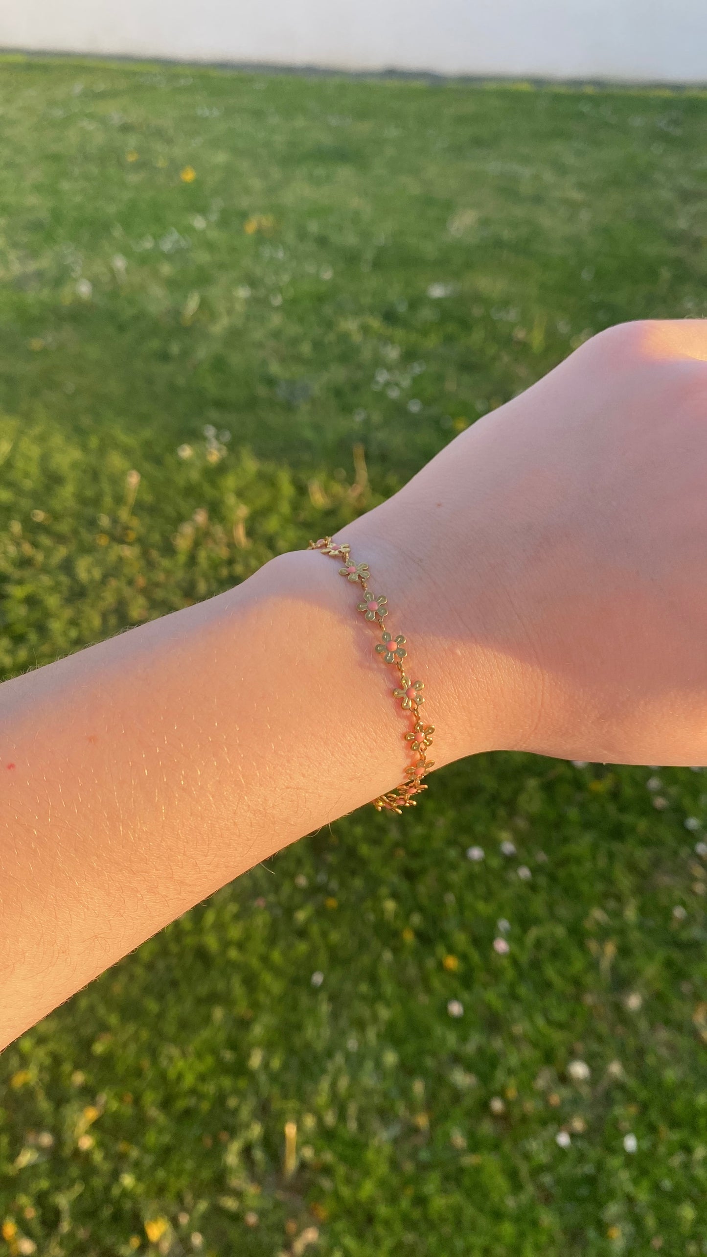 Bracelet chaîne fleurs