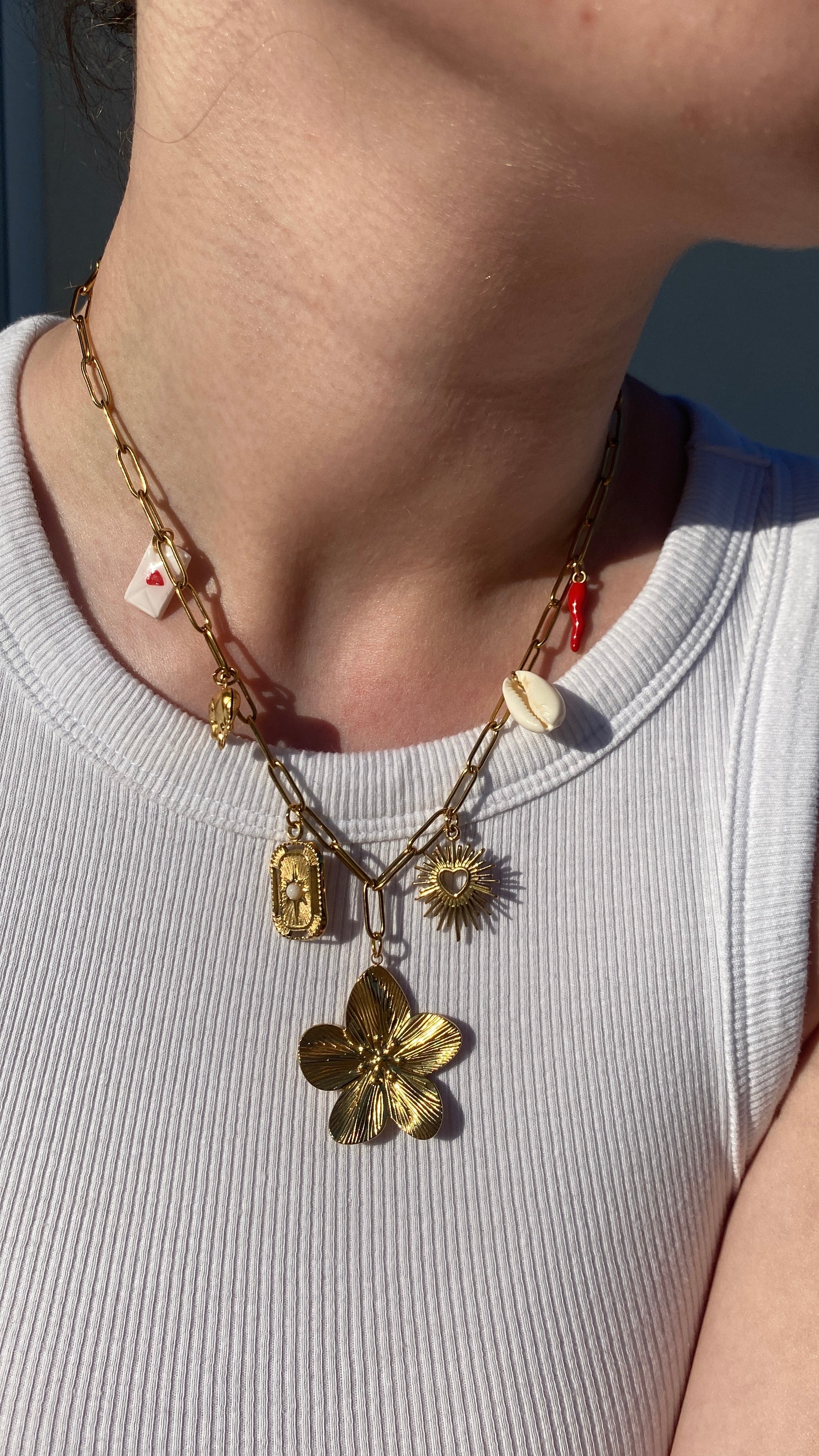 Collier breloques 🌶️🐚🌞
